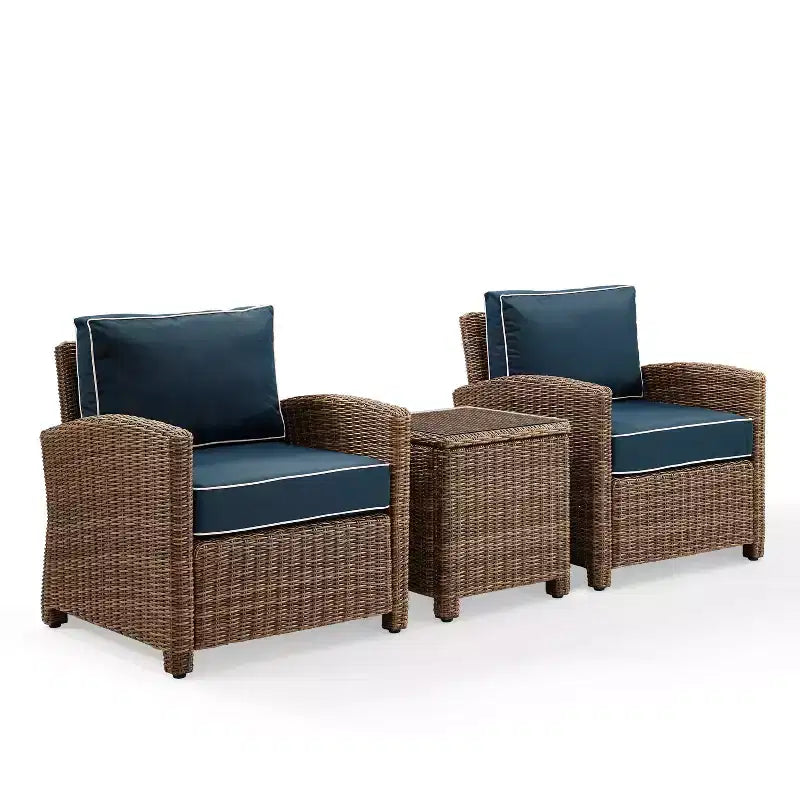 Set da esterno Beaufort da 3 pezzi in vimini con due sedie e tavolo, blu navy - Crosley