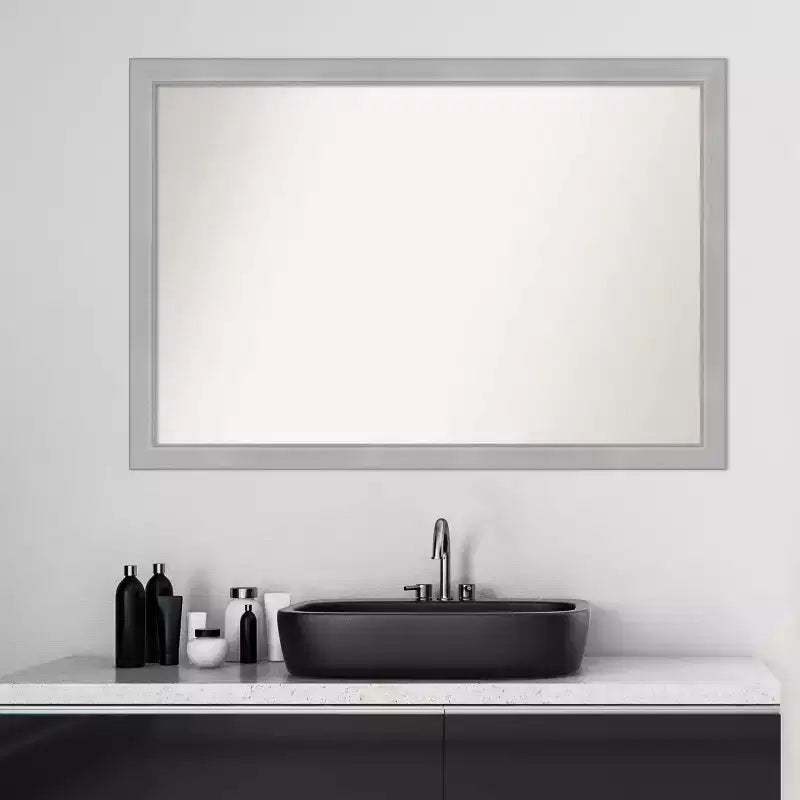 Amanti Art 99,06 cm x 68,58 cm-es, fazetta nélküli Vista szálcsiszolt nikkel keskeny fürdőszobai falitükör: modern téglalap alakú, falra szerelhető, rögzítőelemekkel