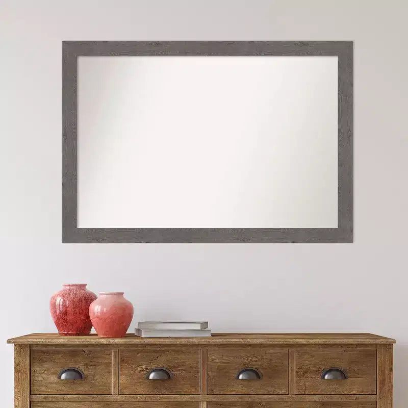 101,6 cm x 71,12 cm-es, fazetta nélküli, rusztikus deszkamintás keskeny falitükör fürdőszobai mosdó fölé – Amanti Art: rögzítőelemekkel
