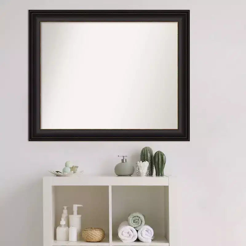 83,82 cm x 68,58 cm-es, fazetta nélküli Trio olajdörzsölt bronz fürdőszobai falitükör – Amanti Art: rögzítőelemekkel, téglalap alakú