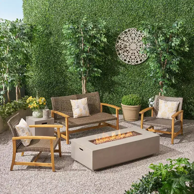 Juego de conversación de exterior para 4 personas Christopher Knight Home Augusta, de madera de acacia y mimbre, con fogón