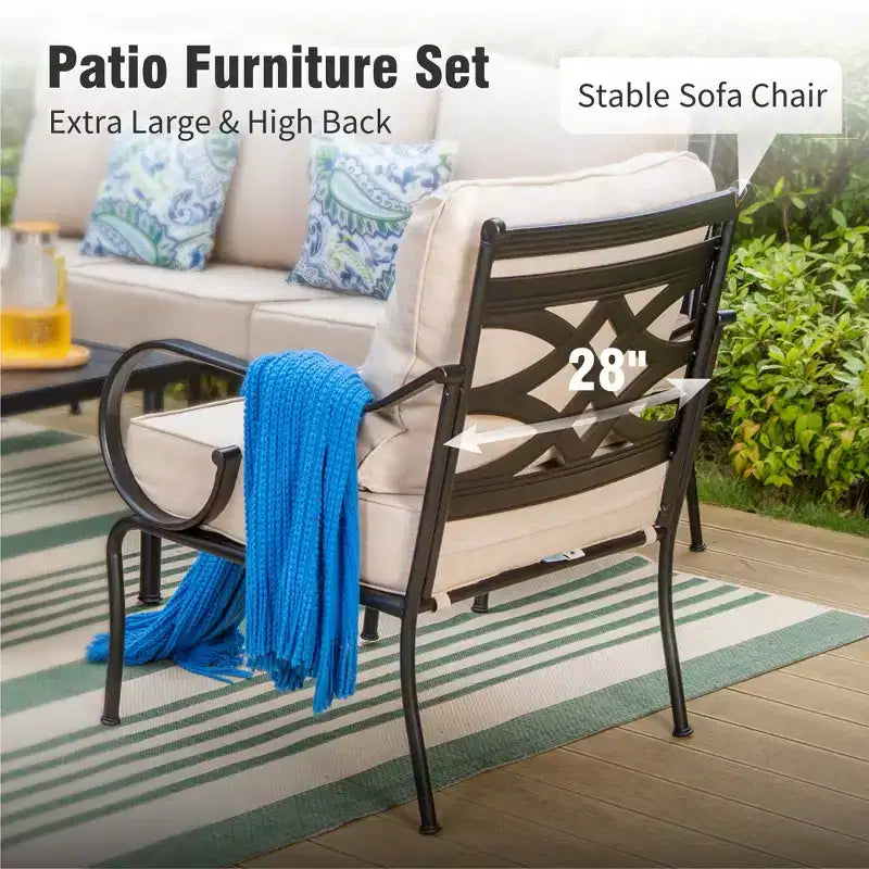 Conjunto extragrande de muebles metálicos para patio exterior con fogón de 4 piezas Captiva Designs, con sillas con respaldo estampado