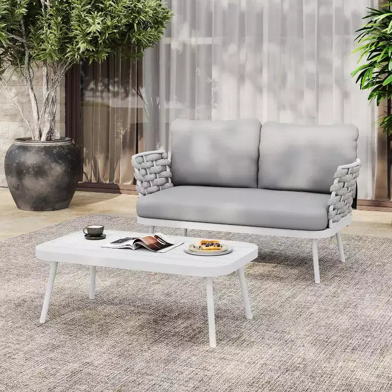 Christopher Knight Home Barbara modernes Outdoor-Set aus Metall-Couchtisch und gepolsterten Zweisitzern