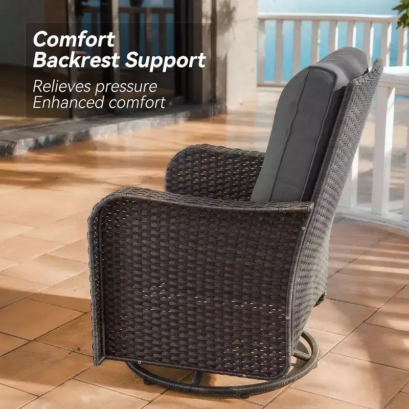 Fauteuils pivotants à bascule en résine tressée de patio ALAULM, 3 pièces, avec 1 table basse en rotin