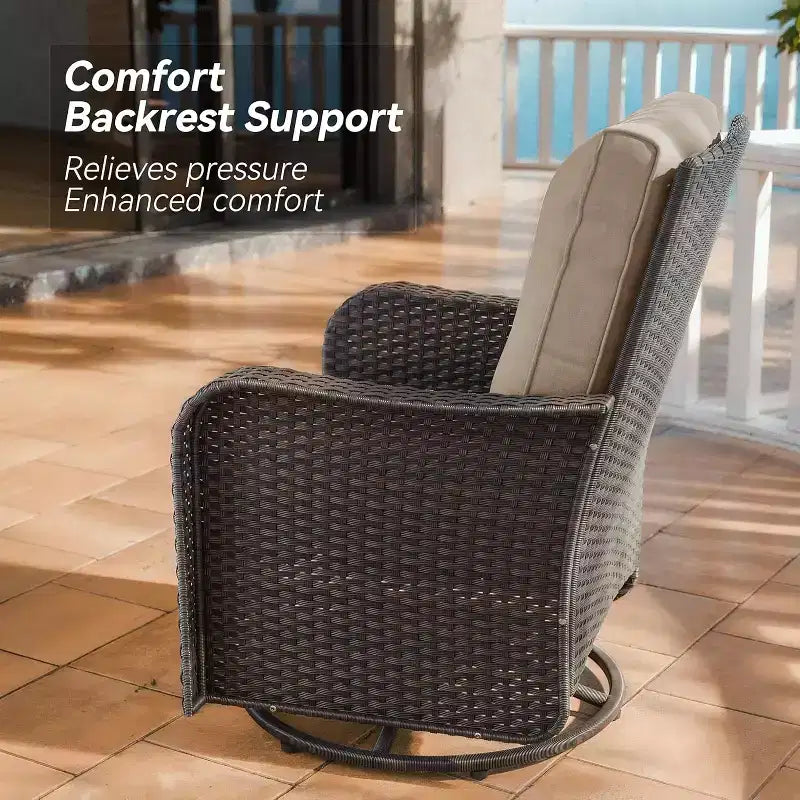 Fauteuils pivotants à bascule en résine tressée de patio ALAULM, 3 pièces, avec 1 table basse en rotin