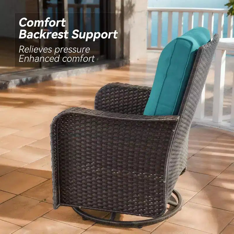 Fauteuils pivotants à bascule en résine tressée de patio ALAULM, 3 pièces, avec 1 table basse en rotin