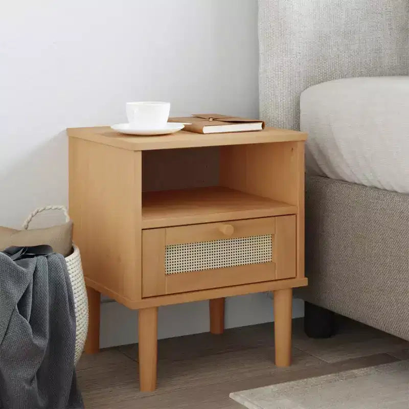 vidaXL SENJA éjjeliszekrény hálószobába, rattan hatású tömör fenyőfából és mérnöki fából
