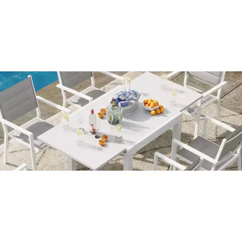 Extentable Outdoor Dining Table Set for 4-6 Persons, 31.5-63 in Expandable Patio Table, Rectangular Aluminum Frame, Woodgrain Tabletop