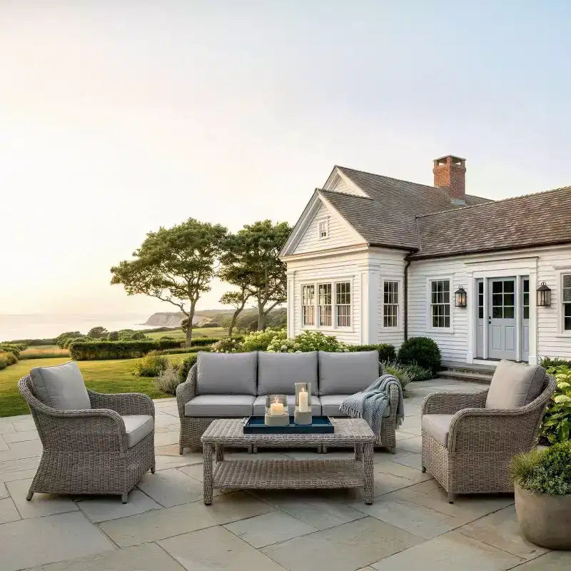 Martha Stewart weerbestendige rotan loungeset voor terras, 2 stoelen en salontafel – verweerd grijs