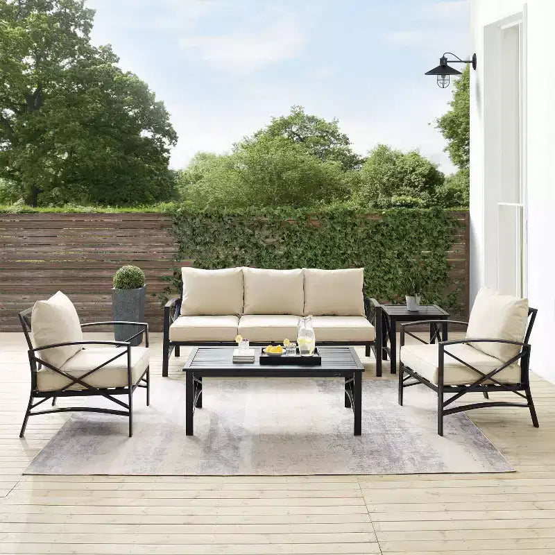 Ensemble de canapé d’extérieur Kaplan, 5 pièces, avec canapé et 2 fauteuils, table basse et table d’appoint – Crosley