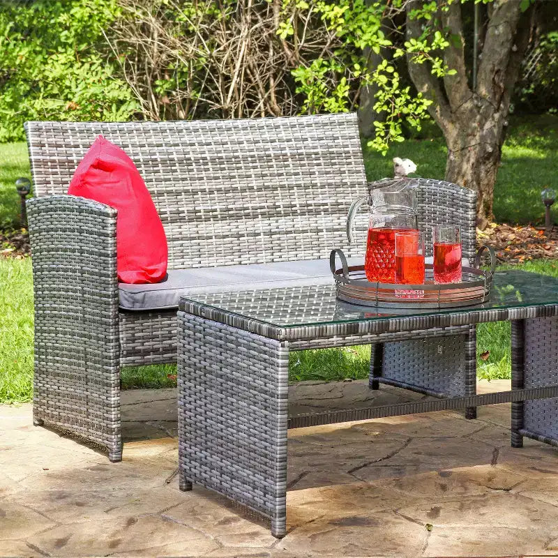Ensemble de mobilier de salon de jardin Sunnydaze Outdoor Ardfield avec canapé deux places, fauteuils et table - gris et gris - 4 pièces