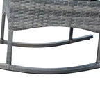 Outsunny Ensemble de 3 fauteuils à bascule d’extérieur en rotin PE, fauteuils inclinables à bascule en résine tressée avec coussin moelleux et table basse avec plateau en bois naturel, pour jardin, arrière-cour et véranda