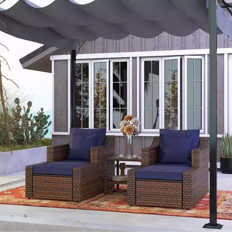 Ensemble de mobilier de terrasse Outsunny de 5 pièces, ensemble de fauteuils de conversation et pouf en rotin PE toutes saisons, avec table, coussins et oreillers inclus