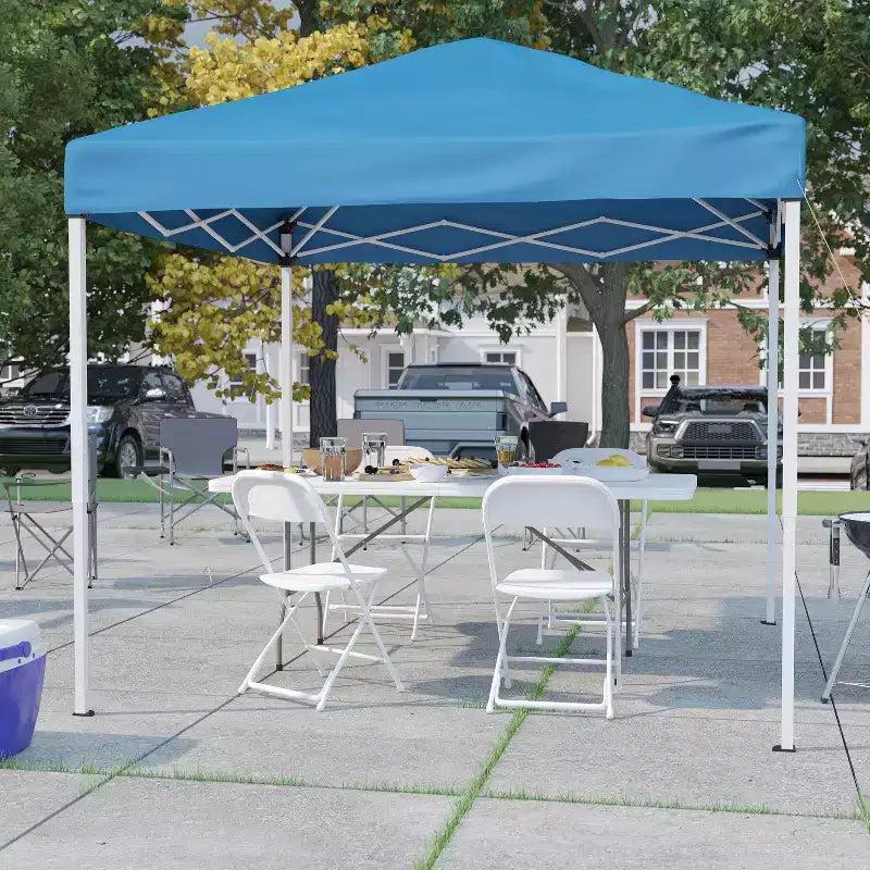 Flash Furniture hordozható csomagtérajtó-parti/rendezvénysátor-garnitúra – 8'x8' felállítható árnyékolósátor, 6 lábas kétrészes összecsukható asztal, 4 összecsukható szék