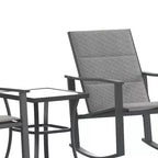 Ensemble de jardin Emma and Oliver 3 pièces avec fauteuils à bascule d’extérieur en matériau Flex Comfort et table à plateau en verre à structure métallique