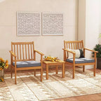 Ensemble de mobilier de patio en bois Costway, 3 pièces, chaises et table basse en bois d’acacia avec coussins moelleux, gris/blanc